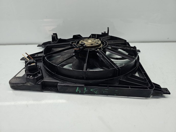 Electroventilator Renault Clio 2 [Fabr 1998-2004] 8200685725 1.5 dCi K9KW7 62KW / 85CP