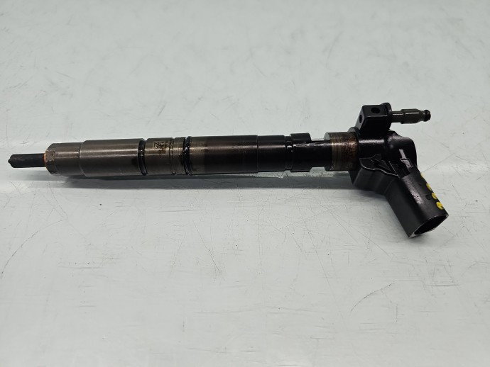 Injector Volkswagen Golf 6 (5K1) GTI [Fabr 2009-2013] 03L130277 2.0 TDI CBB 125KW / 170CP