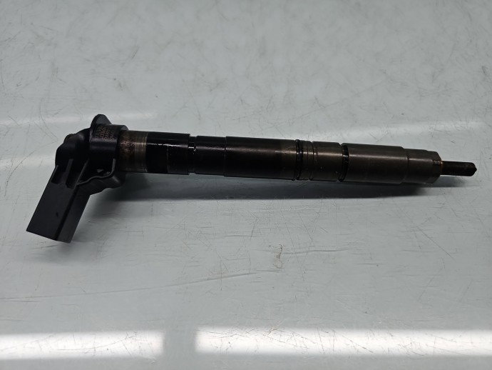 Injector Volkswagen Golf 6 (5K1) GTI [Fabr 2009-2013] 03L130277 2.0 TDI CBB 125KW / 170CP
