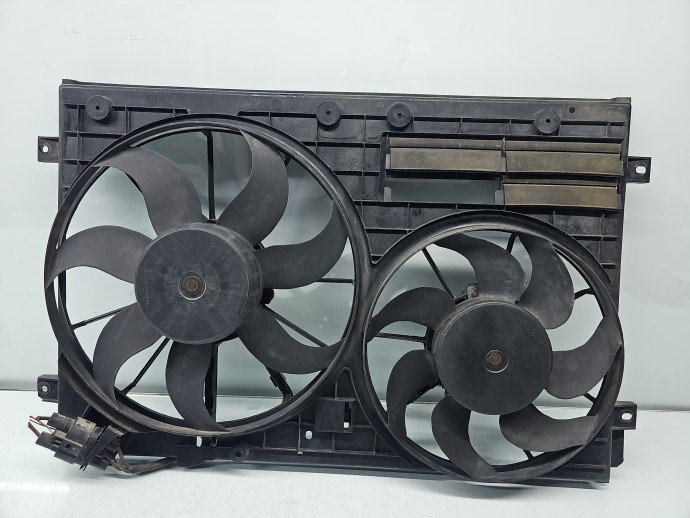 Electroventilator Volkswagen Passat B6 (3C2) [Fabr 2005-2010] 1K0121207A 2.0 TDI 100 KW / 136 CP