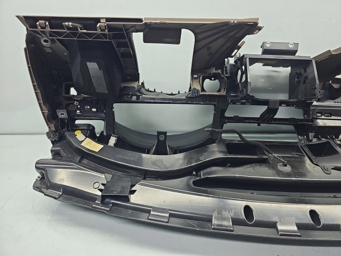 Plansa bord Volkswagen Passat B6 (3C2) [Fabr 2005-2010] 3C1857003QT