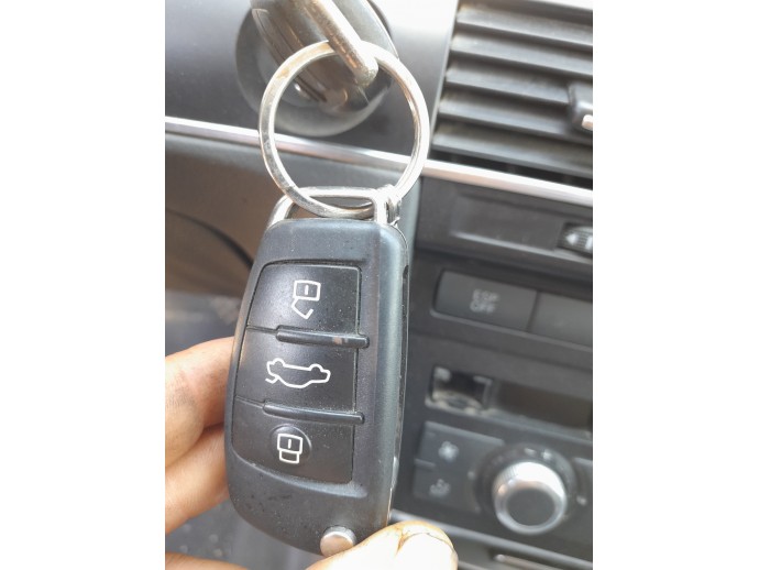 Contact cu cheie AUDI A6 (4F2, C6) [Fabr 2004-2010]  2.7 TDI CANA140KW / 190CP