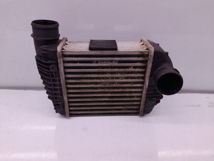 Radiator intercooler AUDI A6 (4F2, C6) [Fabr 2004-2010]  2.7 TDI 140KW / 190CP