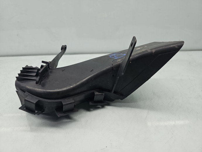 Difuzor captare aer Bmw 1 (E88) [Fabr 2008-2013] Cabrio Pachet M 8046299