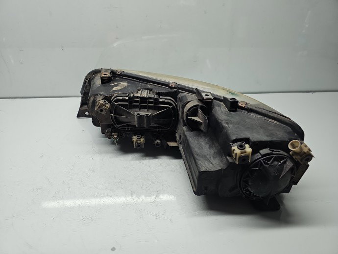 Far dreapta Mazda 6 Hatchback (GG) [Fabr 2002-2008] F014002473