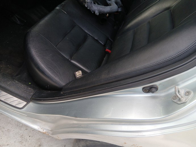 Cheder usa stanga spate Mazda 6 Hatchback (GG) [Fabr 2002-2008] OEM