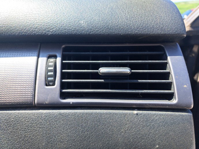 Grila aerisire dreapta AUDI A6 (4B2, C5) [Fabr 1997-2005] OEM