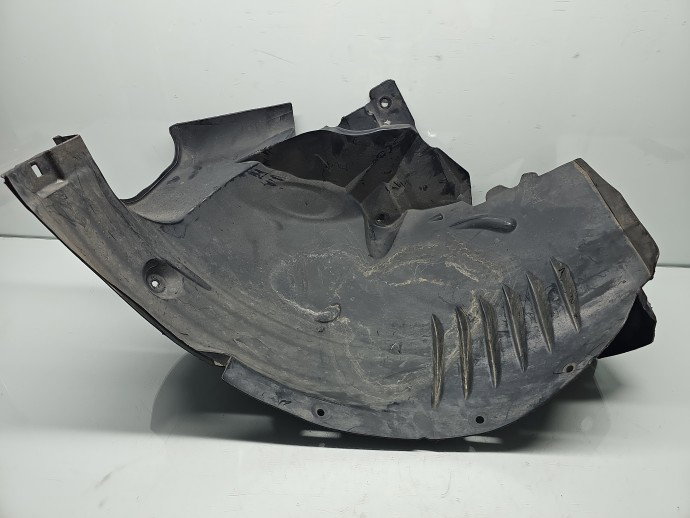 Carenaj roata stanga fata Mercedes Clasa C (W204) [Fabr 2007-2014] A2046981330