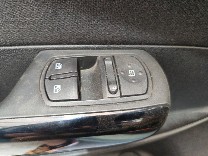 Butoane comanda geamuri sofer Opel Corsa D [Fabr 2006-2013]
