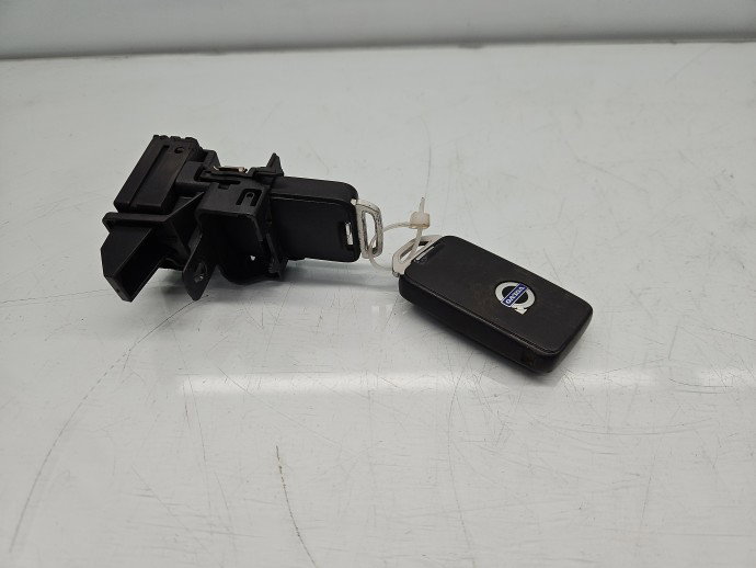 Contact cu cheie Volvo S80 II [Fabr 2006-2016] 28227917 2.0 D4204T5133KW / 181CP