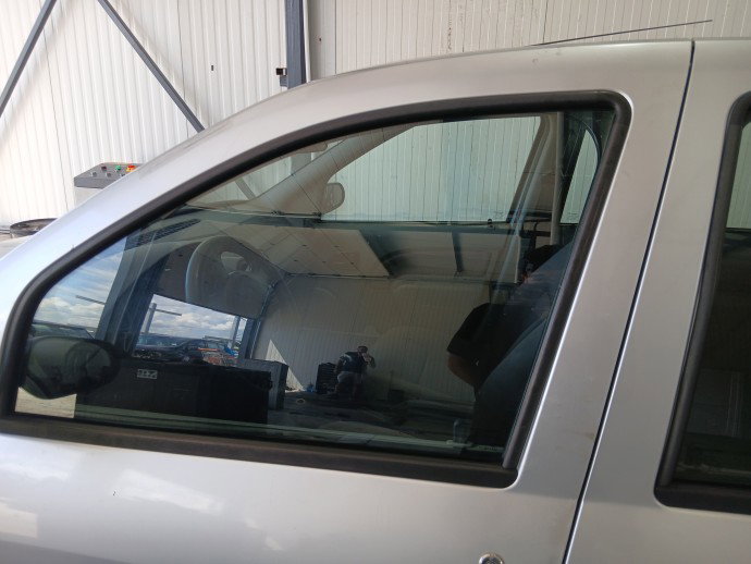 Geam usa stanga fata Dacia Logan (LS) [Fabr 2004-2012] Berlina  OEM