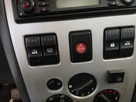Buton avarii Dacia Logan (LS) [Fabr 2004-2012] OEM