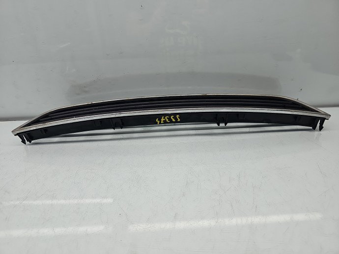 Grila bara fata AUDI A6 (4B2, C5) [Fabr 1997-2005] Sedan 4B0807683L