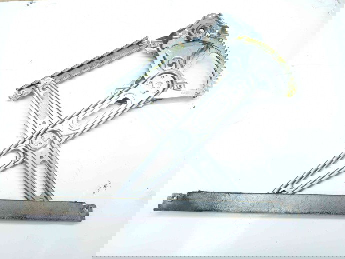 Macara geam dreapta fata OEM Toyota Yaris (P9) [Fabr 2005-2011] 1.0