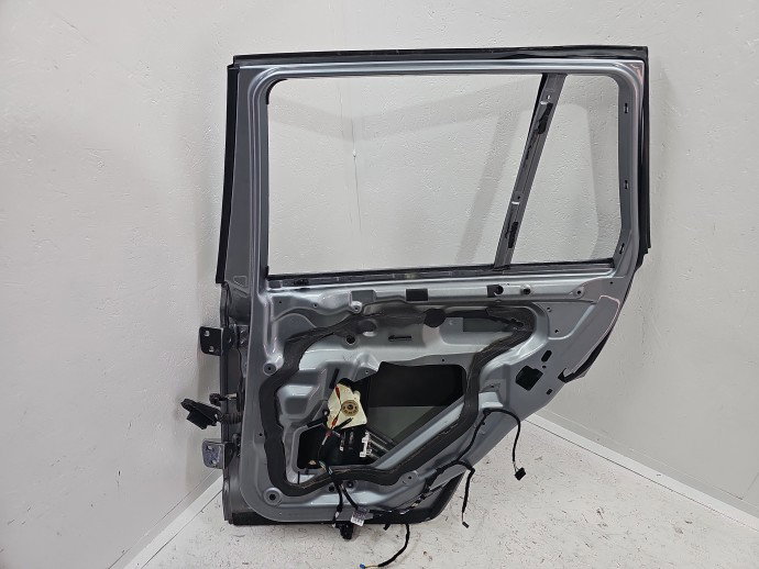 Usa dreapta spate Bmw X3 (E83) [Fabr 2003-2009] A08 SILBERGRAU METAL