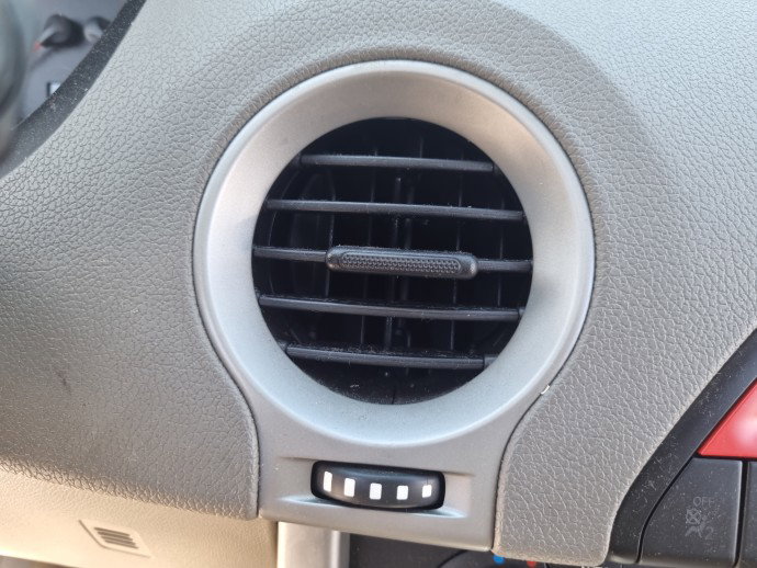 Grila aerisire centrala stanga Renault Koleos 1 [Fabr 2008-2015] OEM