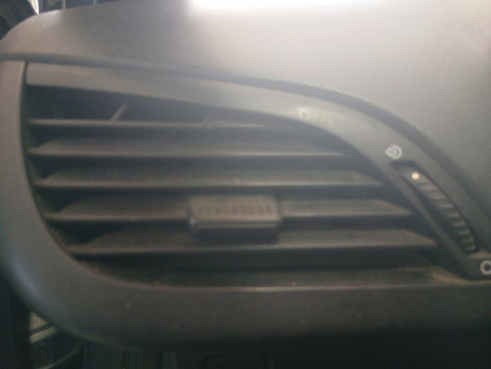 Grila aerisire stanga PEUGEOT 207 Sedan [Fabr 2007-2012] OEM