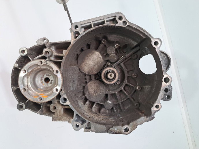 Cutie viteze manuala 6 trepte Skoda Superb II (3T4) [Fabr 2008-2015] 2.0 TDI CBB KXZ 125KW / 170CP