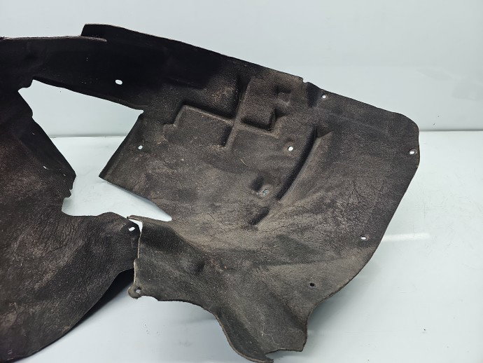 Carenaj roata dreapta fata AUDI A5 Cabriolet (8F7) [Fabr 2009-2015] 8T0821172H