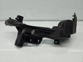 Suport far stanga Hyundai i30 (GD) [Fabr 2012-2017] 64156-A8000