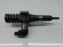 Injector Volkswagen Passat B6 (3C2) [Fabr 2005-2010] 03G130073S 2.0 TDI 100 KW / 136 CP