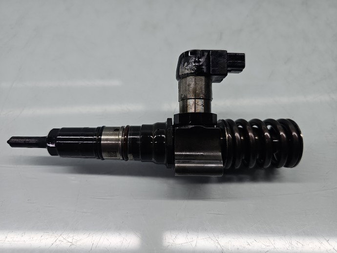Injector Volkswagen Passat B6 (3C2) [Fabr 2005-2010] 03G130073S 2.0 TDI 100 KW / 136 CP