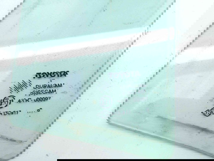 Geam fix stanga fata OEM Toyota Yaris (P9) [Fabr 2005-2011] 1.0