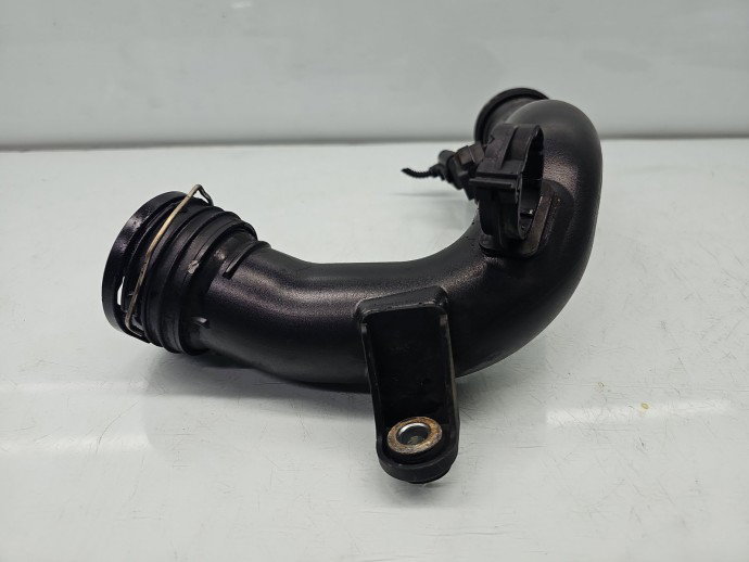 Tub intercooler Volkswagen Golf 5 (1K1) [Fabr 2004-2008] 1K0145770D 2.0 TDI 100 KW / 136 CP