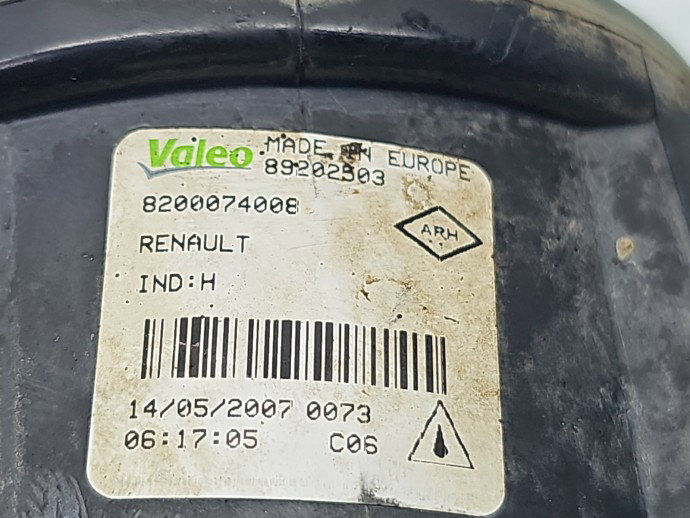 Proiector ceata dreapta Renault Megane 2 [Fabr 2002-2008] Berlina  8200074008
