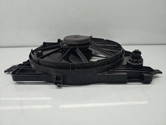 Electroventilator Dacia Sandero [Fabr 2008-2012] 8200702959 1.4 BENZ 55KW / 73CP