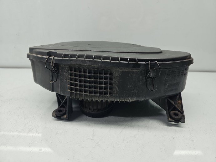 Carcasa filtru aer Dacia Sandero [Fabr 2008-2012] 8200420881 1.4 BENZ 55KW / 73CP