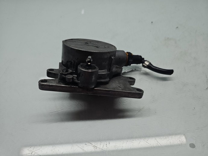 Pompa vacuum Opel Zafira A (F75) [Fabr 1999-2005] 24465382 2.2 DTI 92 kW / 125 CP