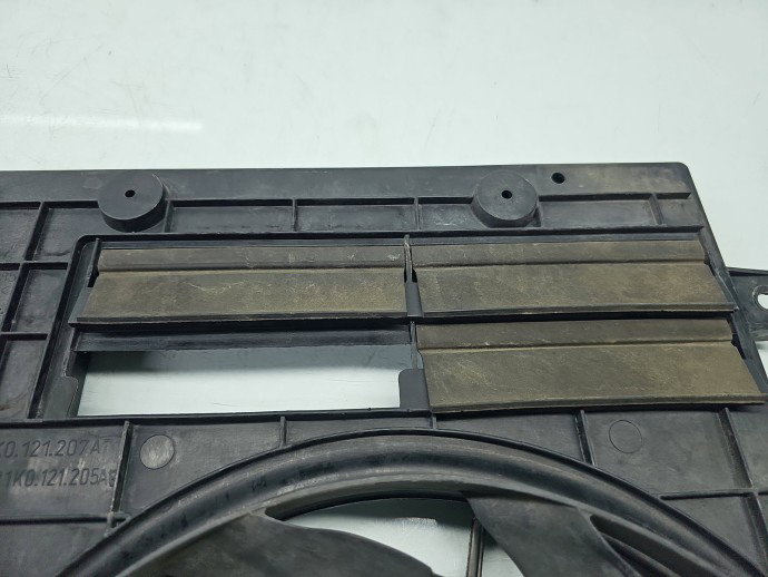 Electroventilator Volkswagen Jetta 3  (1K2) [Fabr 2005-2010] 1K0121207A 2.0 TDI 100 KW / 136 CP