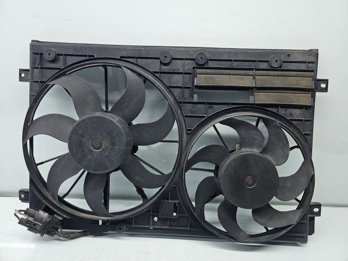 Electroventilator AUDI A3 (8P1) [Fabr 2003-2012] 1K0121207A 2.0 TDI 100 KW / 136 CP