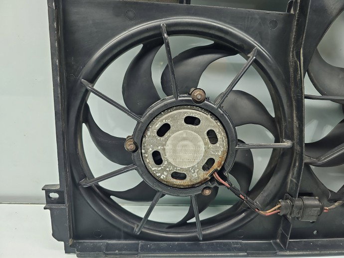 Electroventilator AUDI A3 (8P1) [Fabr 2003-2012] 1K0121207A 2.0 TDI 100 KW / 136 CP