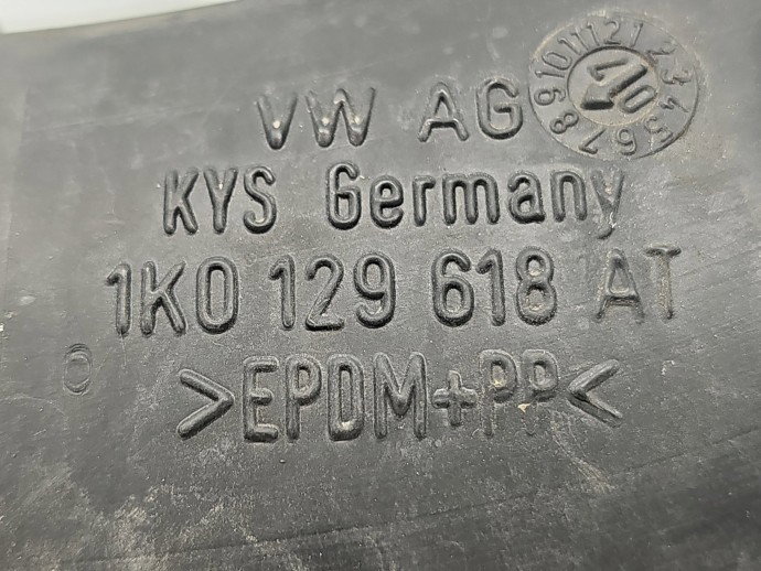 Tub admisie aer AUDI A3 (8P1) [Fabr 2003-2012] 1K0129618AT 2.0 TDI 100 KW / 136 CP