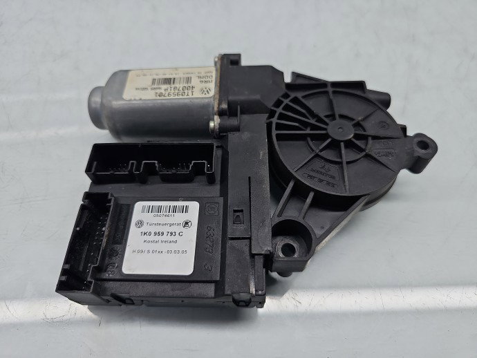 Motoras geam stanga fata Skoda Octavia 2 (1Z3) [Fabr 2004-2013] 1T0959701