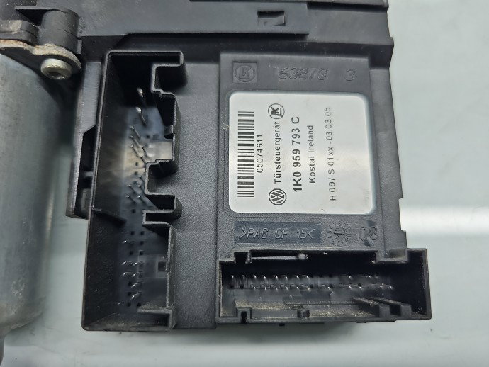 Motoras geam stanga fata Skoda Octavia 2 (1Z3) [Fabr 2004-2013] 1T0959701