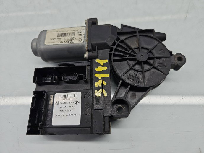 Motoras geam dreapta fata Skoda Octavia 2 (1Z3) [Fabr 2004-2013] 1T0959702