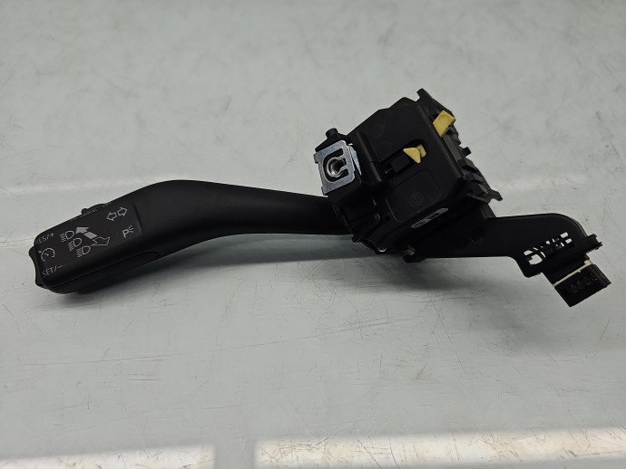 Maneta semnalizare Skoda Octavia 2 (1Z3) [Fabr 2004-2013] 1K0953513