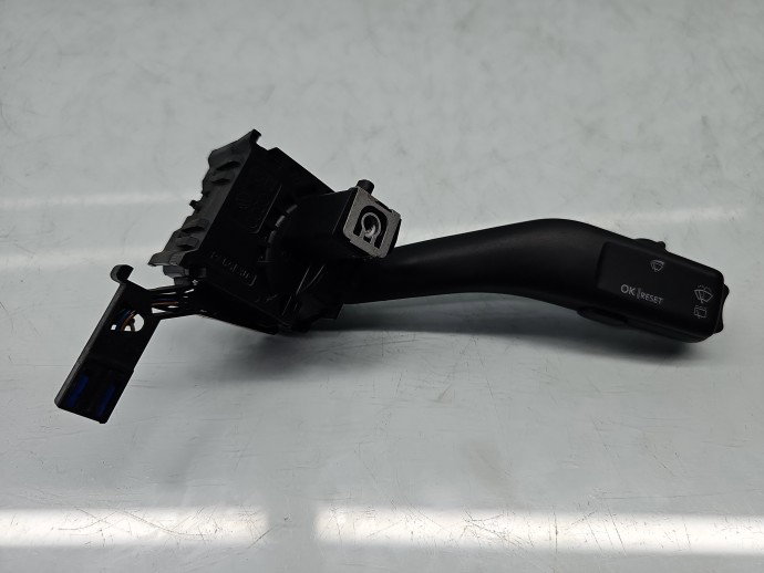 Maneta stergator Skoda Octavia 2 (1Z3) [Fabr 2004-2013] 1K0953519A