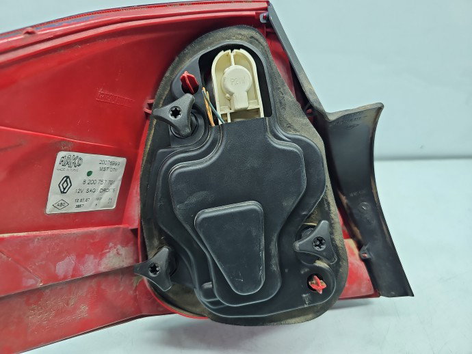 Stop aripa dreapta Renault Megane 2 Sedan [Fabr 2002-2008] Berlina  8200757701
