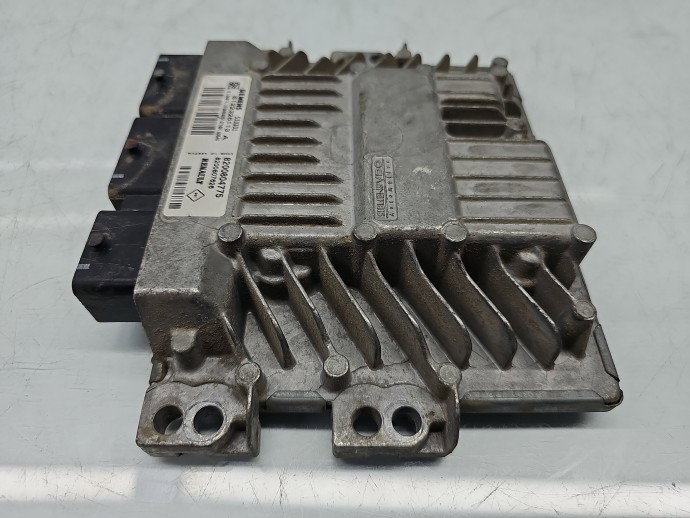 Calculator motor ECU Renault Megane 2 Sedan [Fabr 2002-2008] 8200804775 1.5 dCi K9K732 78 KW / 106 CP