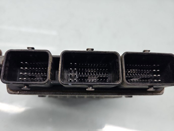 Calculator motor ECU Renault Megane 2 Sedan [Fabr 2002-2008] 8200804775 1.5 dCi K9K732 78 KW / 106 CP