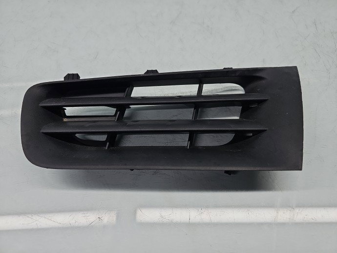 Grila bara fata Renault Megane 2 Sedan [Fabr 2002-2008] Berlina  8200412381