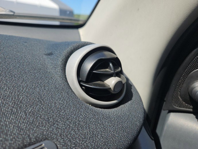 Grila aerisire centrala dreapta SMART ForFour [Fabr 2004-2006]