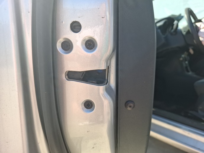Broasca usa stanga fata Ford Fiesta 6 [Fabr 2008-2019] Hatchback Facelift OEM
