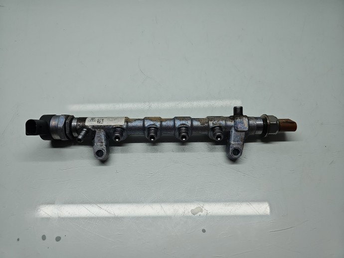 Rampa injectoare Volkswagen Tiguan (5N) [Fabr 2007-2016] 03L130089J 2.0 TDI CBAB 103 kW / 140 CP
