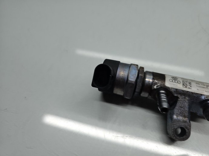 Rampa injectoare Volkswagen Tiguan (5N) [Fabr 2007-2016] 03L130089J 2.0 TDI CBAB 103 kW / 140 CP