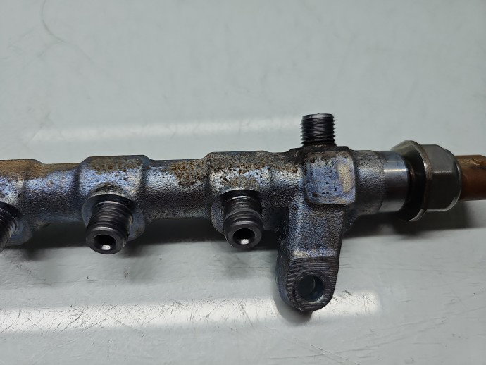 Rampa injectoare Volkswagen Tiguan (5N) [Fabr 2007-2016] 03L130089J 2.0 TDI CBAB 103 kW / 140 CP